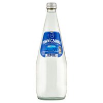 Piwniczanka Naturalna woda mineralna wysokonasycona CO₂ 0,7 l