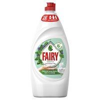 Fairy Sensitive Drzewo herbaciane z miętą Płyn do mycia naczyń 900 ml