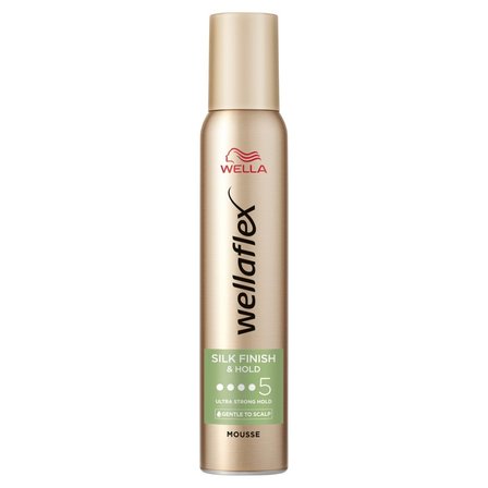 Wella Wellaflex Flexible Ultra Strong Hold Pianka do włosów 200 ml (1)