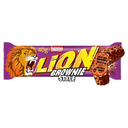 Lion Kakaowy wafel z kremem smaku brownie karmelem płatkami pszennymi oblany czekoladą mleczną 40 g (2)