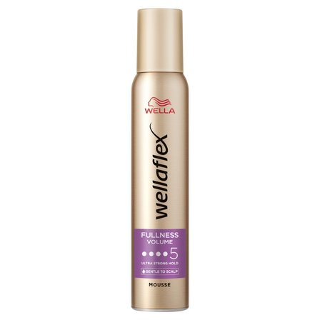 Wella Wellaflex Fullness for Thin Hair Pianka do włosów 200 ml (1)