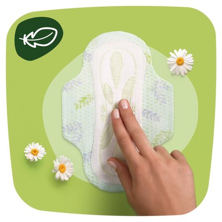 Naturella Classic Maxi Camomile Podpaski ze skrzydełkami x16 (2)