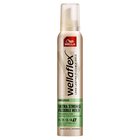 Wella Wellaflex Flexible Ultra Strong Hold Pianka do włosów 200 ml (1)