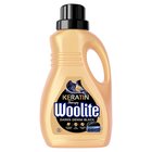 Woolite Keratin Therapy Płyn do prania czerń ciemne kolory jeans 0,9 l (15 prań) (1)