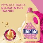 Woolite Keratin Therapy Płyn do prania delikatne tkaniny i wełna 1,8 l (30 prań) (6)