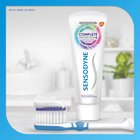 Sensodyne Pasta do zębów z fluorkiem kompletna ochrona+ 75 ml (6)