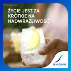 Sensodyne Whitening Wyrób medyczny pasta do zębów z fluorkiem odbudowa i ochrona 75 ml (2)